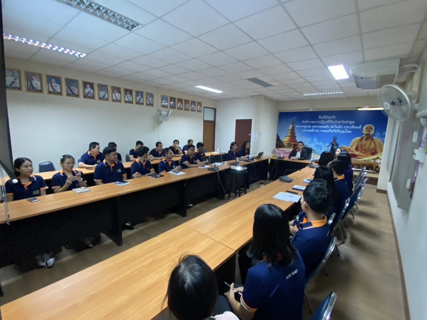 title - ผู้ตรวจราชการ ส.ป.ก. (เขต 15,16 และ 17) ประชุมตรวจติดตามความก้าวหน้าการดำเนินงานตามแผนงานตรวจราชการและลงพื้นที่โครงการที่เกี่ยวข้องในเขตปฏิรูปที่ดิน ประจําปีงบประมาณ 2568 รอบที่ 2 ณ ส.ป.ก.จังหวัดลำพูน